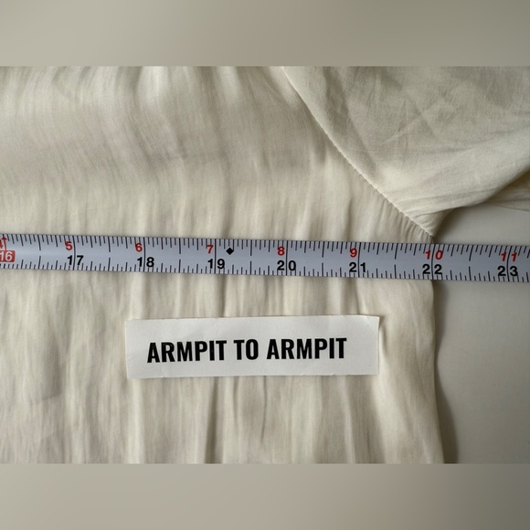 Democracy Women's Silky Ivory Long Sleeve Shirt Velvet Burnout Lace Size Medium - Picture 10 of 11